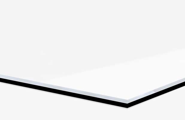 Combination of acrylic glass and aluminium