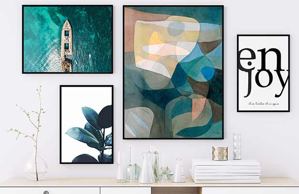 Gallery wall with posters by Posterlounge