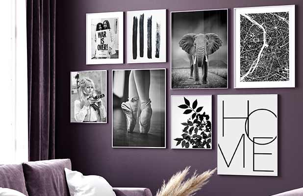 Gallery wall with black and white posters by Posterlounge
