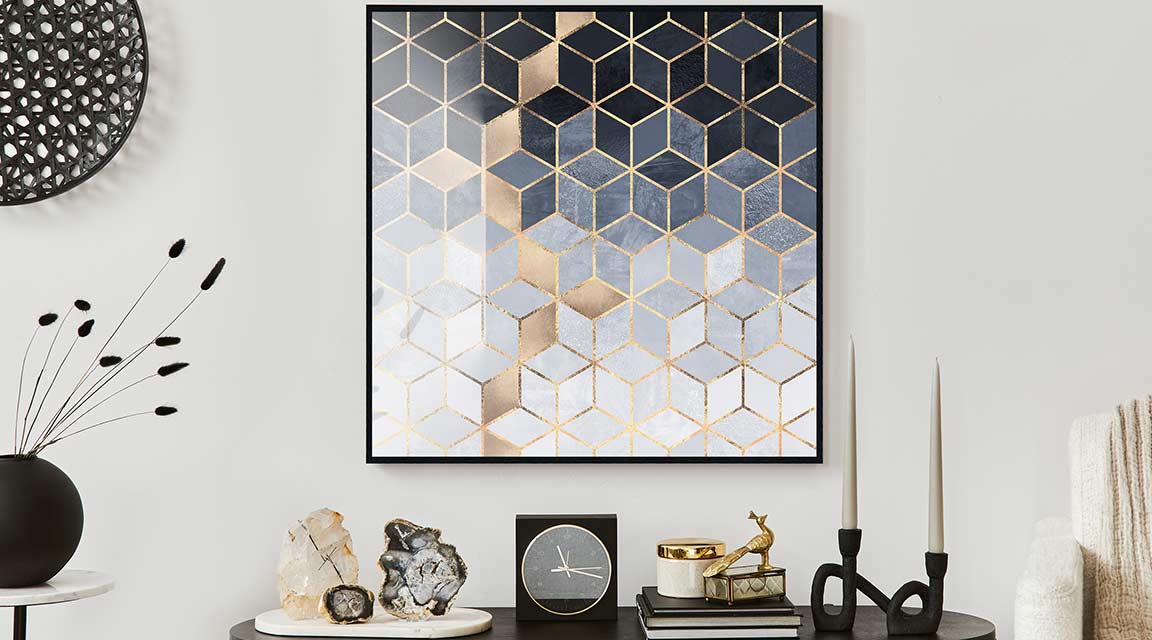 Wall art print in gold and black tones